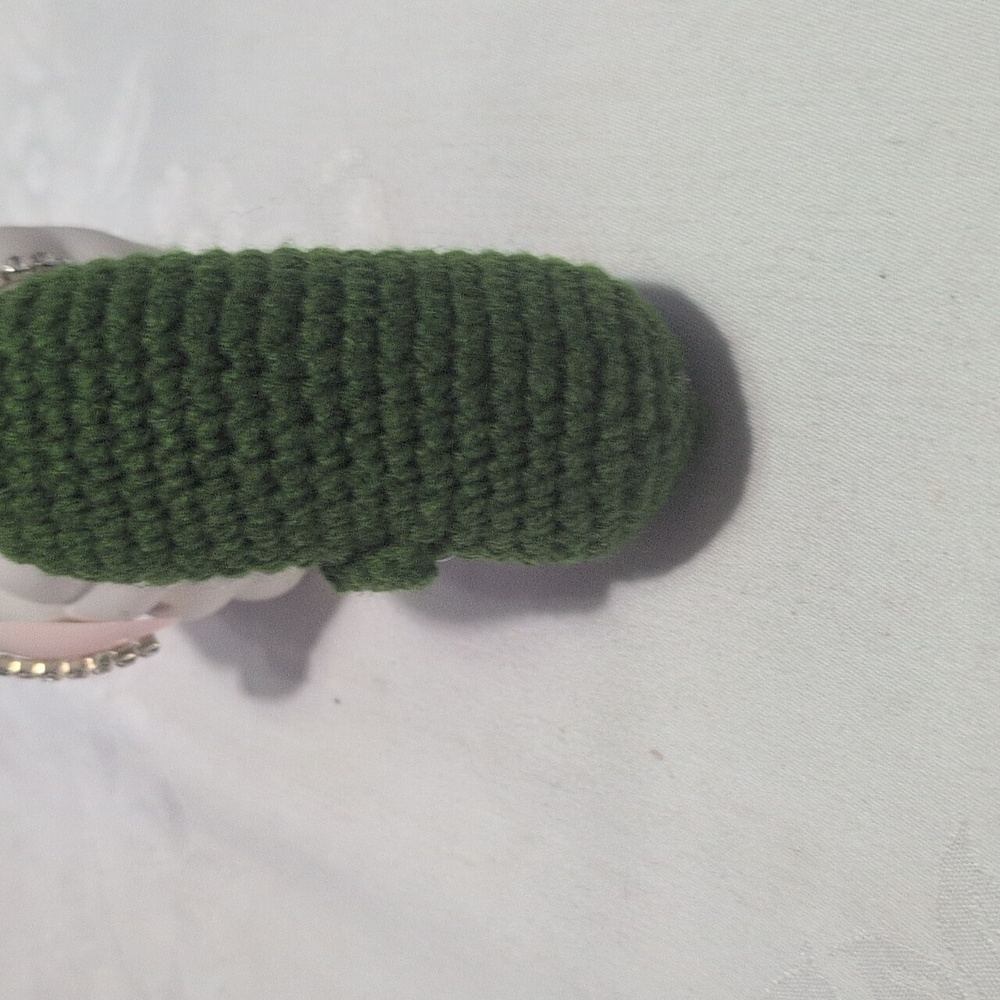 Positive Pickle Affirmation Crochet Figurine - Picture 4 of 5
